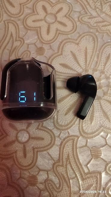 Bluetooth simsiz qulaqcıq (monoqarnitur) və şarj qutusu - Qara rəngdə