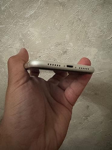 iphone 8 plus təzə: IPhone 11, 64 GB, Ağ, Barmaq izi, Face ID — 7