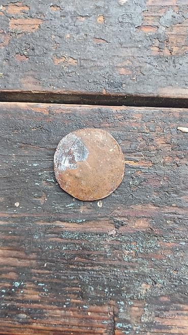 Metal disk/medalyon blankası - Material: metal (səthdə pas və