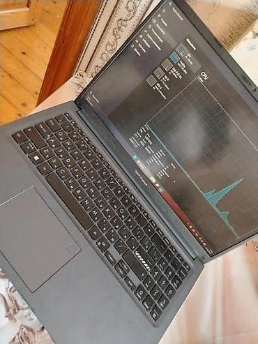 ssd: ASUS VivoBook noutbuku edirim var 50m Texniki xüsusiyyətlər: - Ekran — 1