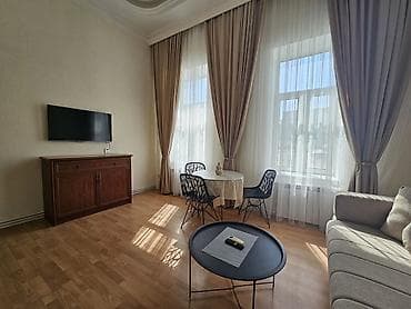 bina az ucar: 📍Tam Mərkəz- MUM-un yanı, İçəri Şəhərə, Fəvarəllər meydana, bulvara — 6