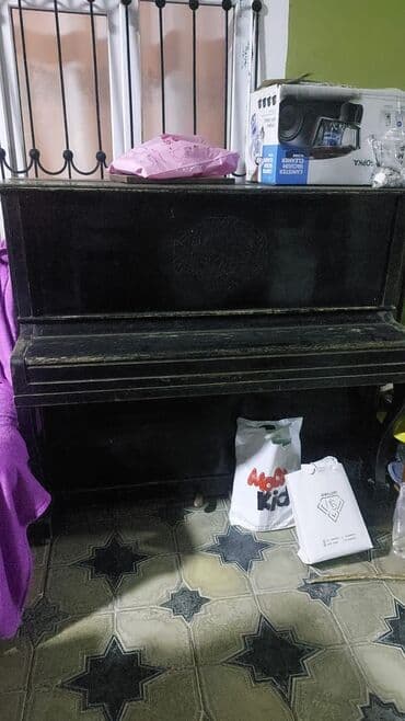 korg pa 700 qiymeti: Pionino Belarus. Tam işləkdir. Qiymet 70 azn. Unvan Mehdabat — 1