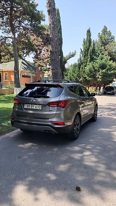 hyundai accent 2013 model: Hyundai Santa Fe: 2 l | 2016 il Krossover — 2
