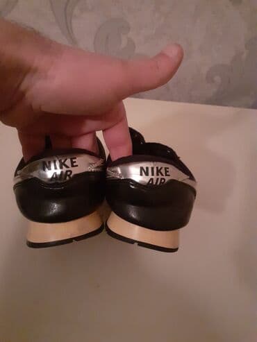 is ayaqqabisi: Gencede satilir unisex orginal Qara rəngdə idman ayaqqabısı – Nike Air — 4