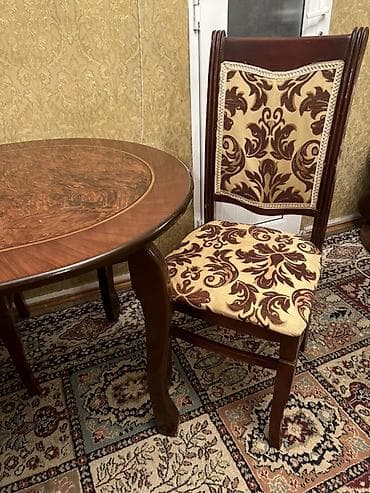 SATILIB. Klassik üslubda yemək otağı dəsti. 1eded açılan stol- 6