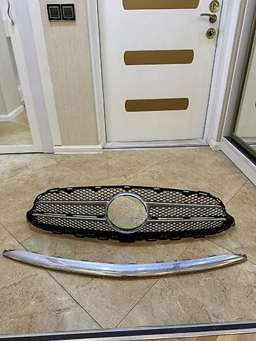 w210 abirsofka: Məhsul: Avtomobil üçün radiator barmaqlığı və üst xrom moldinq — 1