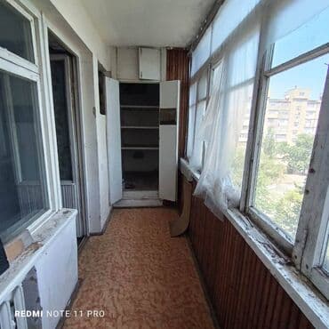 9 ci mikrorayon satilan evler: Bakı, 3 otaqlı, Köhnə tikili, m. Əhmədli, 95 kv. m — 18