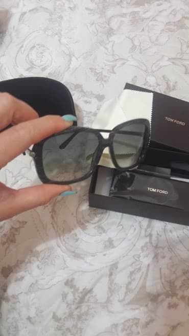 optik nisangah satilir: Tom Ford eynek — 5
