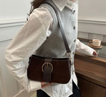 Daraq panellər: Canta Qehve reng. Yenidir . Ne qiymet yazilibsa odur. Basqa qiymete — 4