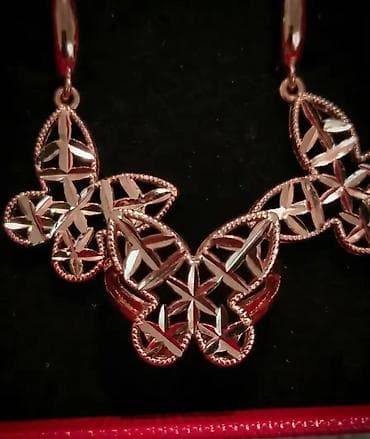 iran qızılı: Dəstə daxildir: Üzük, Sırğa, Çəhrayı qızıl — 2