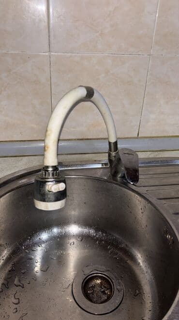 2ci əl qaz peçi: Mətbəx üçün avadanlıq dəsti - Qaz su qızdırıcısı: Sanifirst — 2