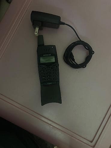 crew 2: Ericsson T28sc klassik mobil telefon dəsti - Model: Ericsson T28sc — 2