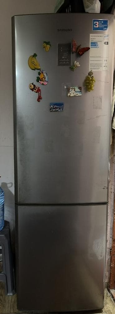 2 qapılı Samsung Soyuducu Satılır, rəng - Boz