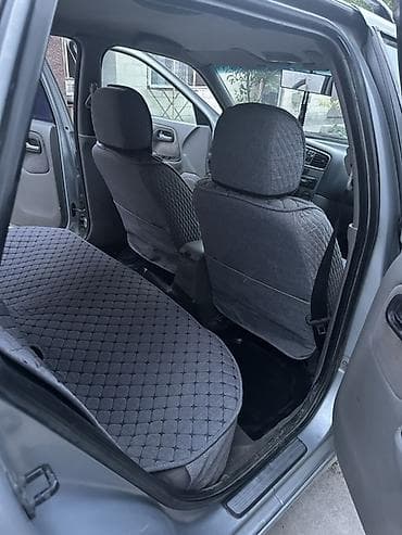 qosqu yeri: Nissan Primera Wagon – gümüş rəng, universal kuzov Xüsusiyyətlər: - — 6