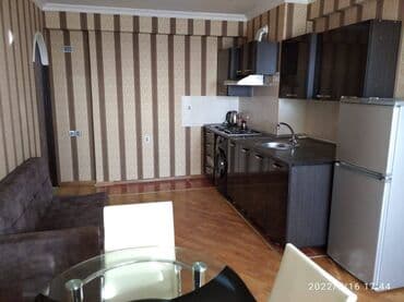 yeni gunəşlidə 1 otaqlı evlər: Bakixanov ( Razində ) Akkord binasi.20 mərtəbəli binanin 18 ci — 8