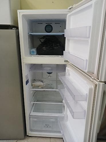 ipad satisi: İşlənmiş 2 qapılı Samsung Soyuducu Satılır, rəng - Ağ, Təkərli — 3