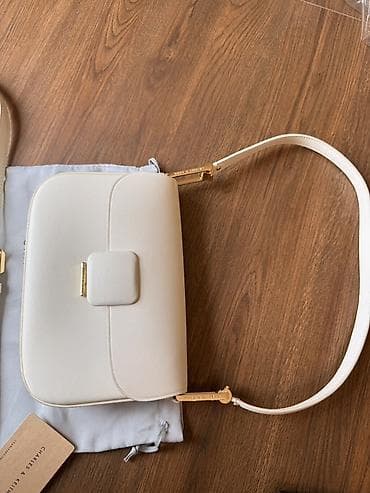 cantalar: Charles & Keith markalı qadın çantası Zərif açıq bej rəngində — 8