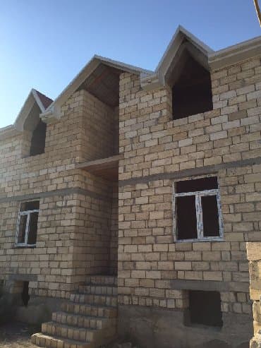 4 faizli ipotekada olan evler: Masazır 4 otaqlı, 120 kv. m, Kredit var, Təmirsiz — 2