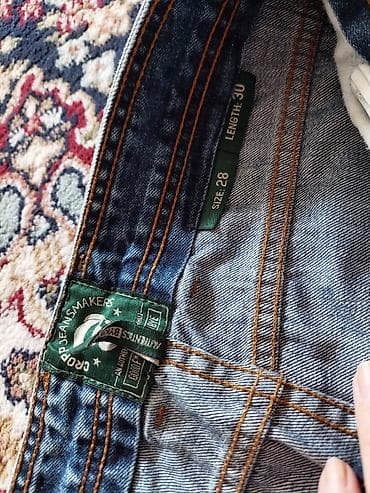 Верхняя одежда: Cins şalvar.28razmer.şəkilde var razmeri.almanyadan alınıb.bir necə — 4