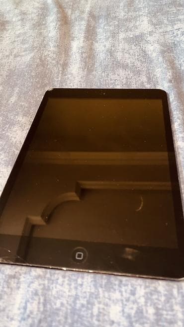 Tam işlək vəziyyətdə olan, texniki heç bir problemi olmayan iPad Mini