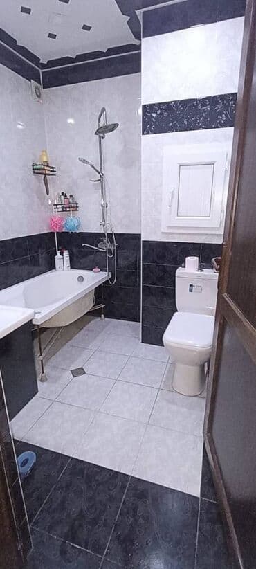 aylıq kirayə ev: Suraxanı rayonu,Qaracuxurda massallah marketin yanında,9 — 8