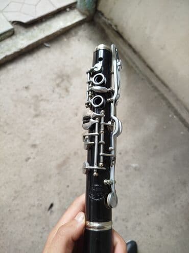 məktəbəqədər uşaqlar üçün testlər: B klarnet Nikel örtüklü gümüşü düymələr və ağzıq hissəsi ilə qara — 3