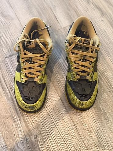 Nike Dunk Low “Skull” temalı sneaker - Model: Nike Dunk Low - Dizayn — 1