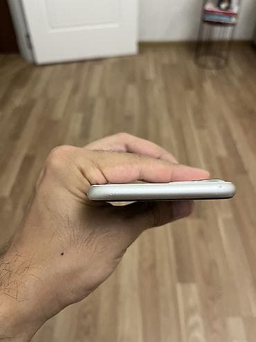 soba islenmis: IPhone 11, 64 GB, Ağ, Face ID — 4