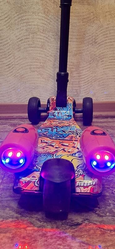 baliqci toru: Uşaq skateri YENI KIMI – üçtəkərli, LED işıqlı, musiqili - Rəngli — 4