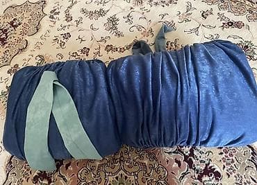 Beşik üçün bortik yastıqları,demək olar ki təzədi,10 ədəd yastıq və 2 — 5