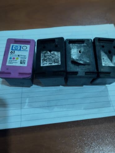 HP 61 seriyalı rəngli və qara mürəkkəb kartricləri. Bir ədəd rəngli