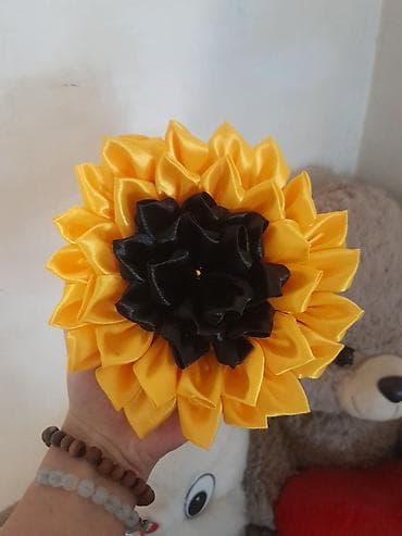 Dekorativ günəbaxan gülü – əl işi - Material: parlaq atlas lentlərdən