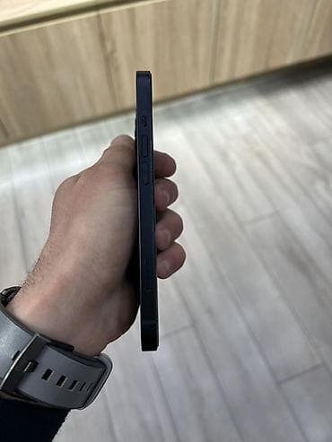 apple iphone 8: IPhone 13, 128 GB, Midnight, Face ID — 3