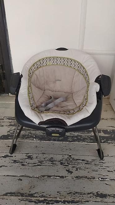 ana qucagi besik: Oğlan və qız üçün, Beşik, Yellənmə mexanizm ilə — 2