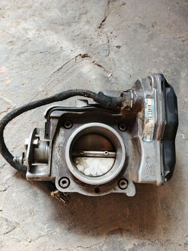 zbor mator: Zaslonka Mercedes-Benz E220 Ünvandan götürmə — 2