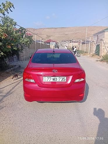 kia picanto qiyməti: Hyundai Accent sedan - Kuzov: sedan, parlaq qırmızı rəng - Mühərrik — 1
