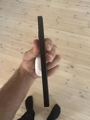 iphone 13 100 pil: IPhone 13, 128 GB, Qara, Simsiz şarj, Face ID — 3
