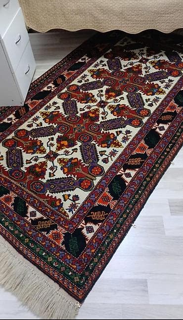 Velosiped aksesuarları: Əl toxuması xalça təcili satılır 3*1,30 ölçü ağgül xalça təcili — 1