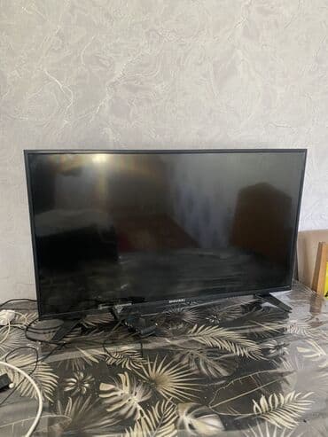 экран: BIVAKI LED televizor - Ekran ölçüsü: təxminən 32–40 düym (çərçivəsiz — 1