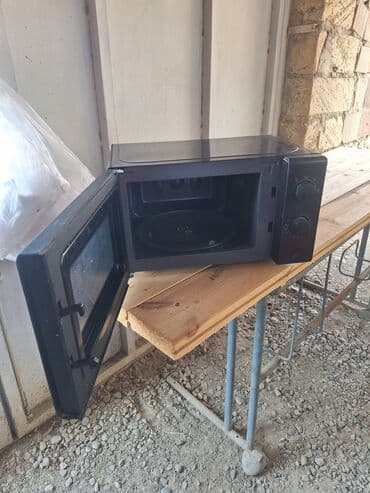 eurolux mikrovalnovka: Микроволновка Gorenje, Отдельностоящая, С микроволнами, цвет - Черный, Б/у — 2