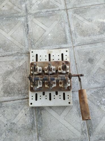 Maye divar kağızları: Elektrik ayricı — 1