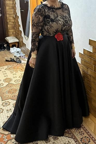 Zərif gecə/libas - Rəng: qara - Razmer: 40-42 650 manata tikilib bir