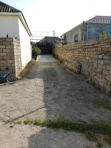 Salam hər vaxtınız xeyir,4 otaqlı geniş heyəti geniş bağı, ümumilikdə