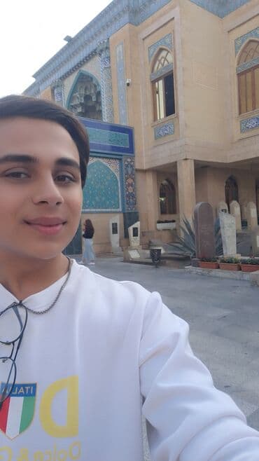 reception iş elanları: 📌 DİQQƏTLƏ OXUYUN. SALAM. Mən 𝙄𝘽𝙍𝘼𝙃𝙄𝙈, 22 yaşım var. İşə böyük — 3