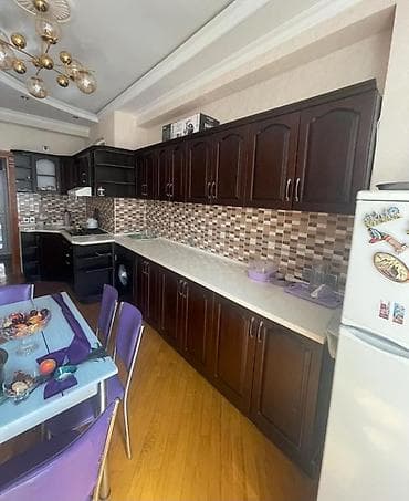 Metbext mebeli satılır tecılı evden çıxmalıdır qiymət 600 AZN ölçü 7