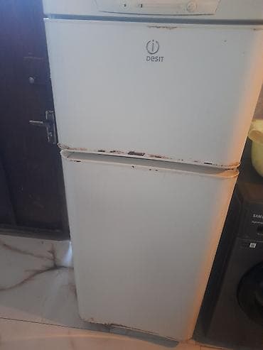 magintafon satisi: 2 qapılı Indesit Soyuducu Satılır, rəng - Ağ — 1