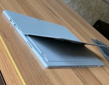 notbooklar: Intel Core i5, 8 GB, 13.3 " — 3