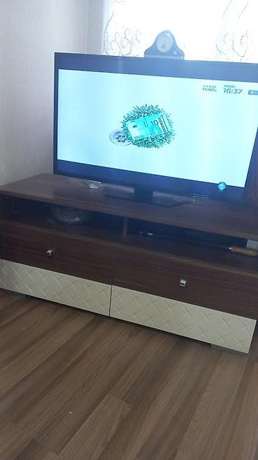 iyde agaci: Mebel dəsti – qonaq və yataq otağı üçün Tərkib: - TV altlığı: qəhvəyi — 3