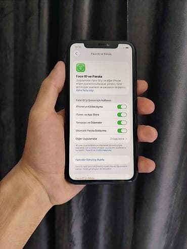 IPhone 11, 64 GB, Qara, Simsiz şarj, Face ID — 5