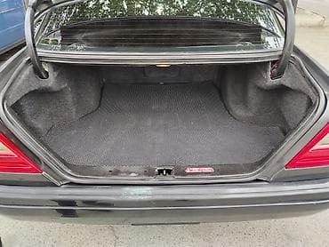 mercedes e280: Mercedes-Benz C-Class: 1.8 l | 1997 il Sedan — 4